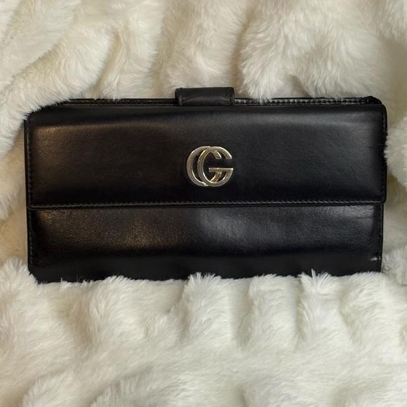 Gucci Handbags - Gucci Black Leather Wallet with Silver Logo